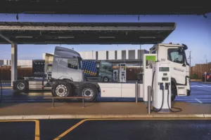 eHGV trucks charging with GRIDSERVE